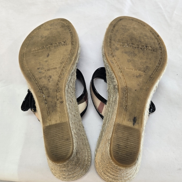 BURBERRY Women's 41 Nova Check Black Patent Leather Espadrille Wedge Sandals - Picture 5 of 7